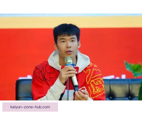 国家攀岩队走进校园分享奋斗与坚持的向上力量